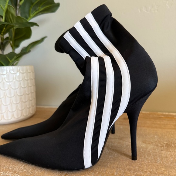 Balenciaga x Adidas Matte Spandex Knife Booties 110mm | NWT | 36 | Black - Picture 3 of 7